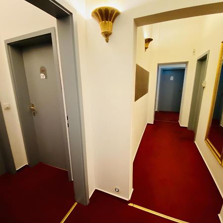 Doppelzimmer Cocktail, Direkt Am Alten Strom Rostock Esterno foto